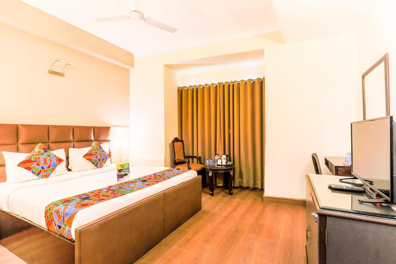 Fabhotel Conclave Boutique Yeni Delhi Dış mekan fotoğraf